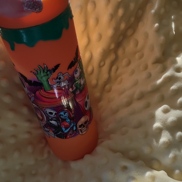 Nightmare before Christmas tumbler - Picture 4 of 16